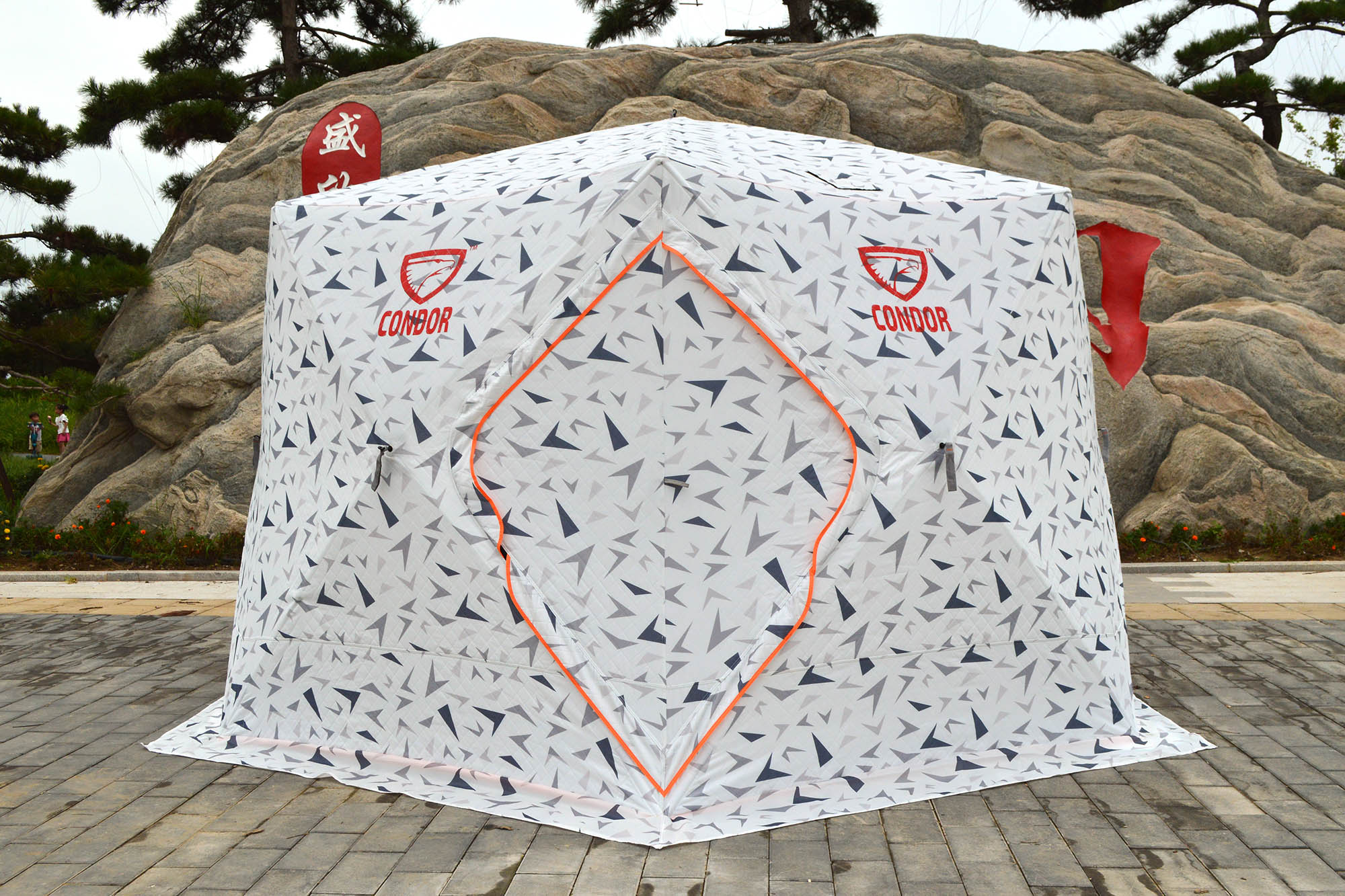 Палатка Куб "CONDOR" зимняя утепленная 6 сторон, 3,6 х 3,2 х 2,2  белый камуфляж